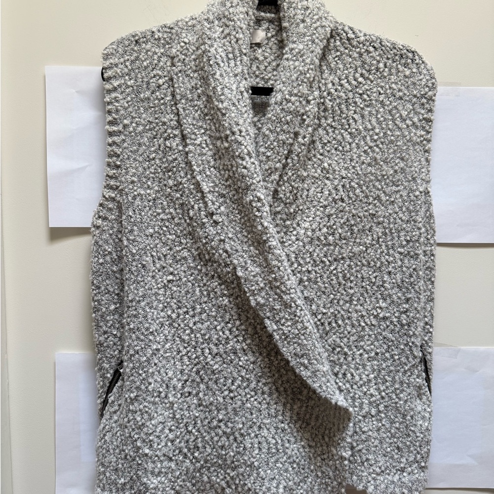LOFT Textured Gray Cowl Neck Sweater Vest Size M